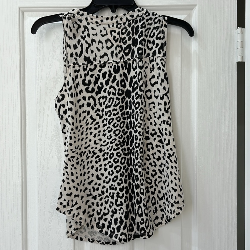 CHASOR SLEEVELESS TOP - Picture 3 of 5